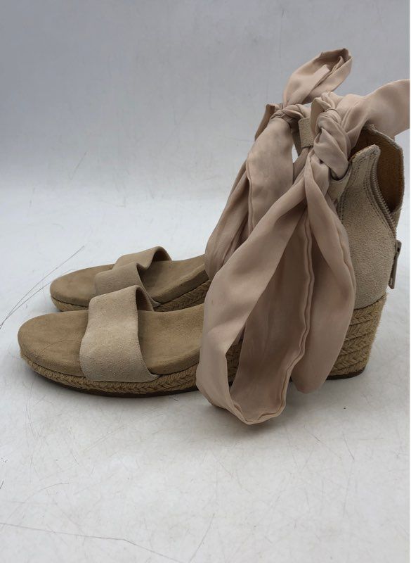 Ugg Women&#39;s Tan Suede Wedge Espadrille Sandal - Size 6.5