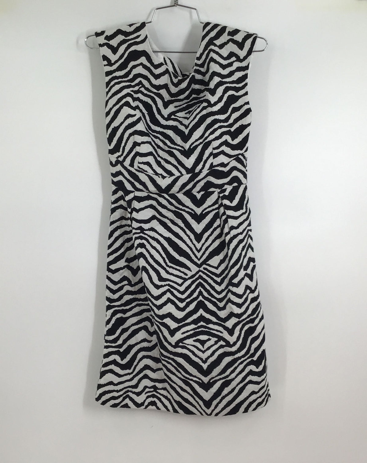 NWT Michael Kors Women&#39;s White Black Zebra Print Cut-Out Sheath Dress - Size 4