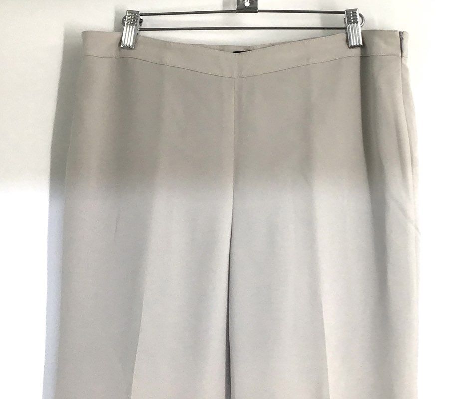 Lafayette 148 Women's Sterling Bleecker Straight Leg Pants Beige NWT Size 8