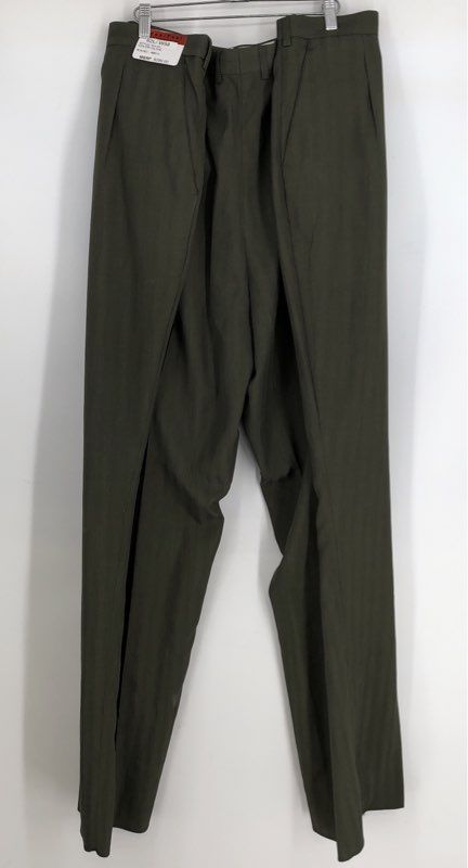 NWT Jean Paul Men&#39;s Olive Green Blazer And Pants 2 Piece Suit Set - Size 32L/W58