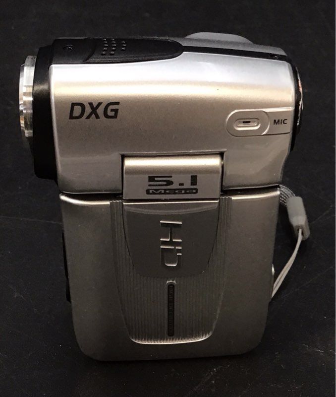 JVC DXG Canon ZR800 Silver Black Pocket Camcorders With Case Lot