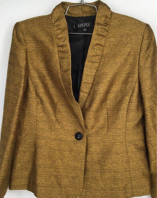 NWT Kasper Women&#39;s Gold Blouse And Blazer - Size 14P