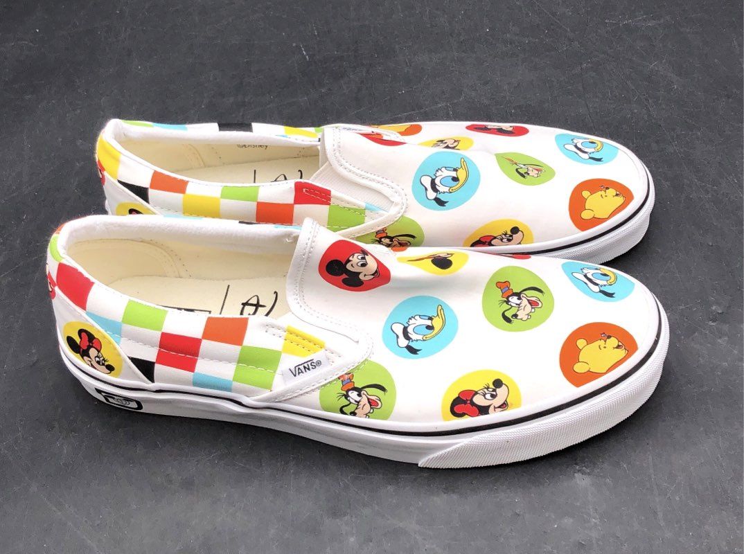 Vans Classic Slip-On Young at Heart Multi Character Print Men's Size 10