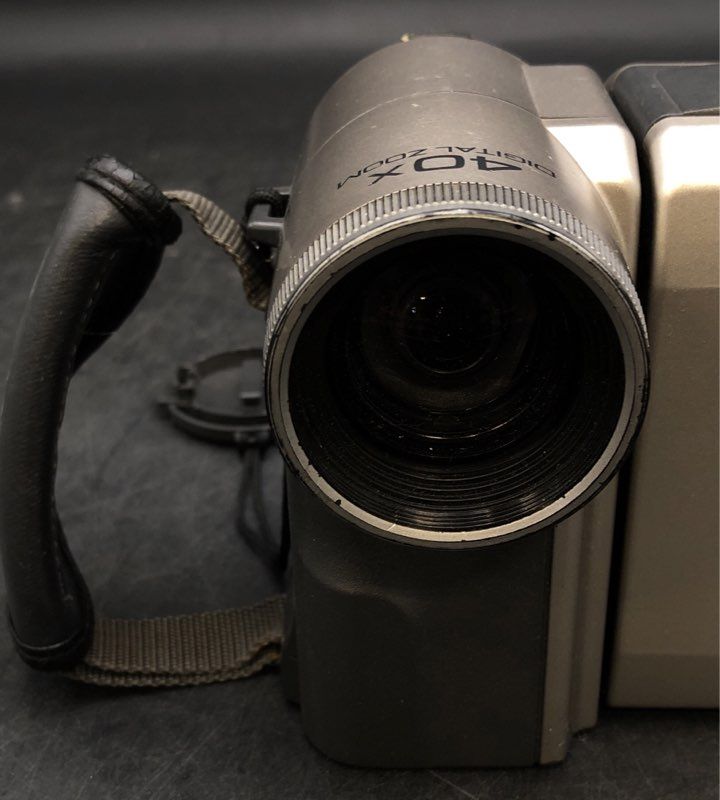 Sharp VL-E760U Camcorder