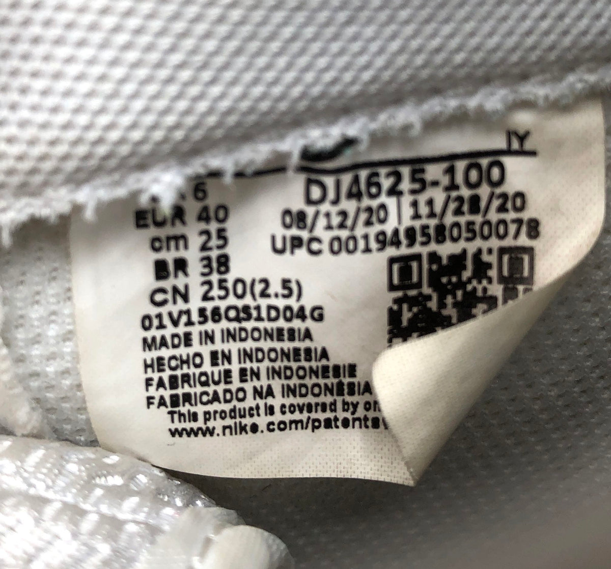 Nike Air Force 1 '07 Low White Bright Crimson Striped Swoosh Women's Size 8.5