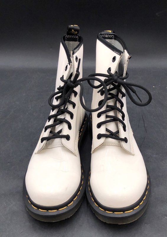 Dr. Martens 1460 White Black Leather 8-Eye Ankle Combat Boots Women's Size 8