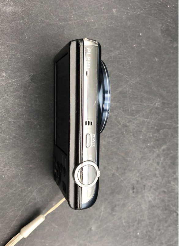 Samsung PL210 Compact Digital Camera