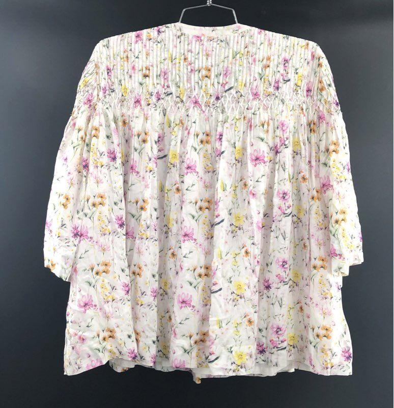 Crown & Ivy Women's White Floral Smocked V-Neck 3/4 Sleeve Blouse Sz XL NWT