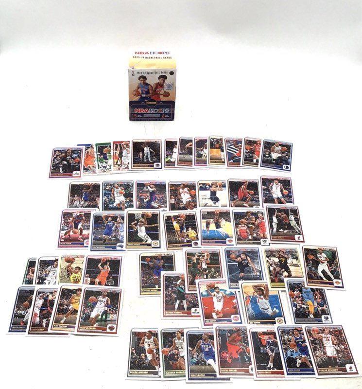 Lot Of Basketball Football NBA NFL Cards. Medium Box, Unsorted