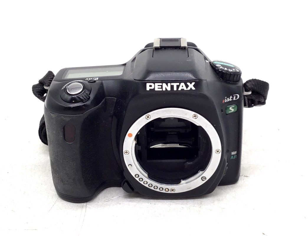 Pentax *ist D 6.1 MP Digital SLR Camera With Strap
