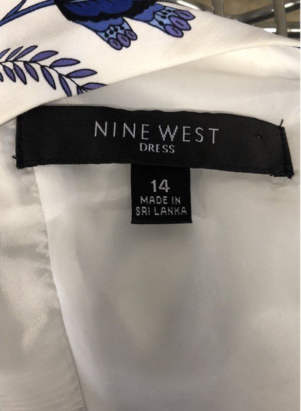 Nine West Women's Dress White Blue Floral A-Line V-Neck Belted Sz 14 NWT