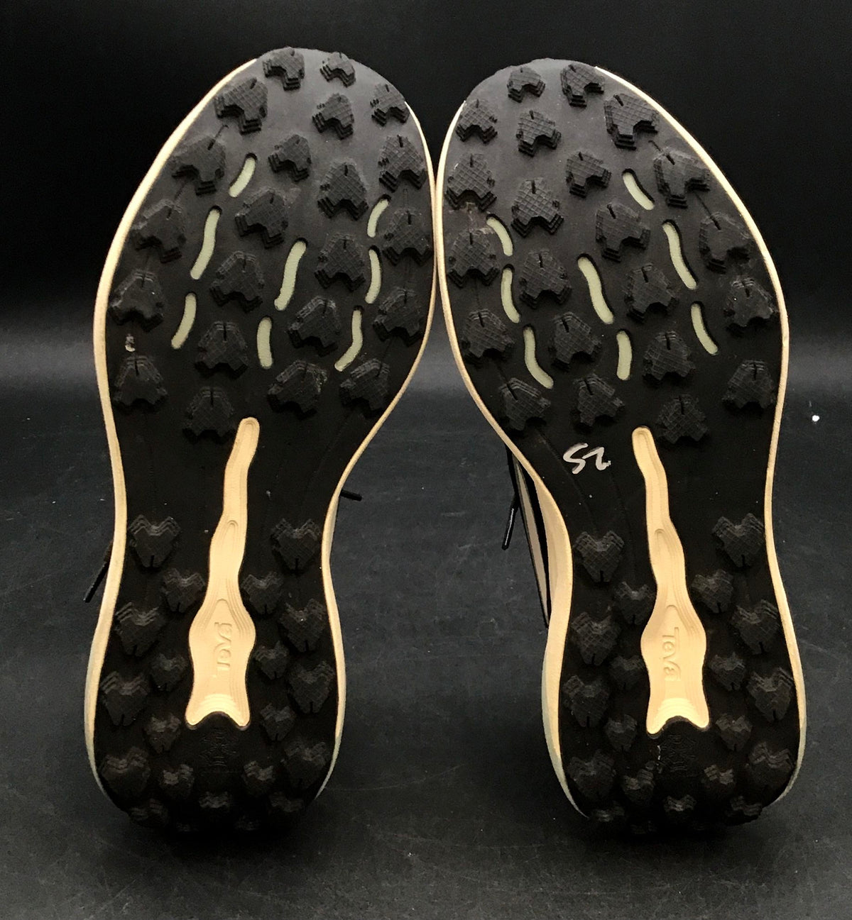 Teva Women's Trailwinder Low Brown Athletic Shoes - Size 9