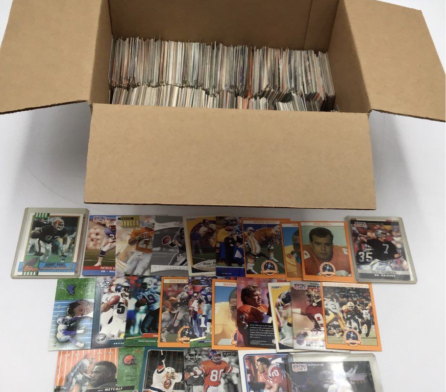 6.6 LB Lot of Football NFL Cards. Medium Box, Unsorted