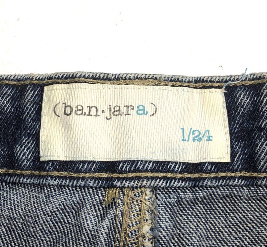 (ban-jara) Women's Blue Distressed Denim Shorts High Rise Frayed Hems Sz 1/24