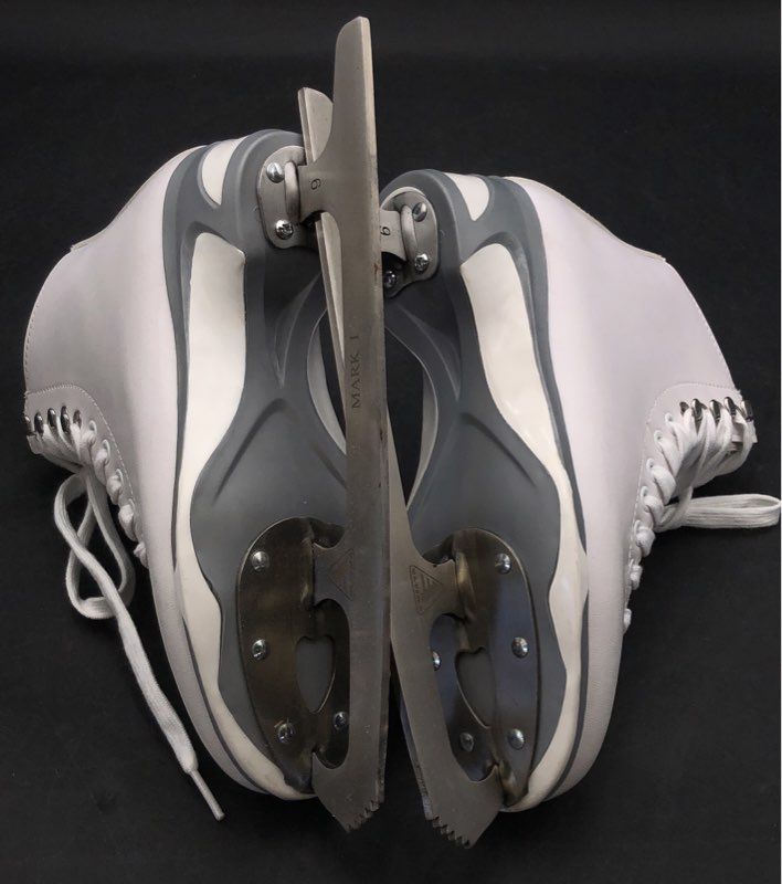 Jackson Ultima JS150 Figure Skates Womens Size 5 White Mark I Blades With Box