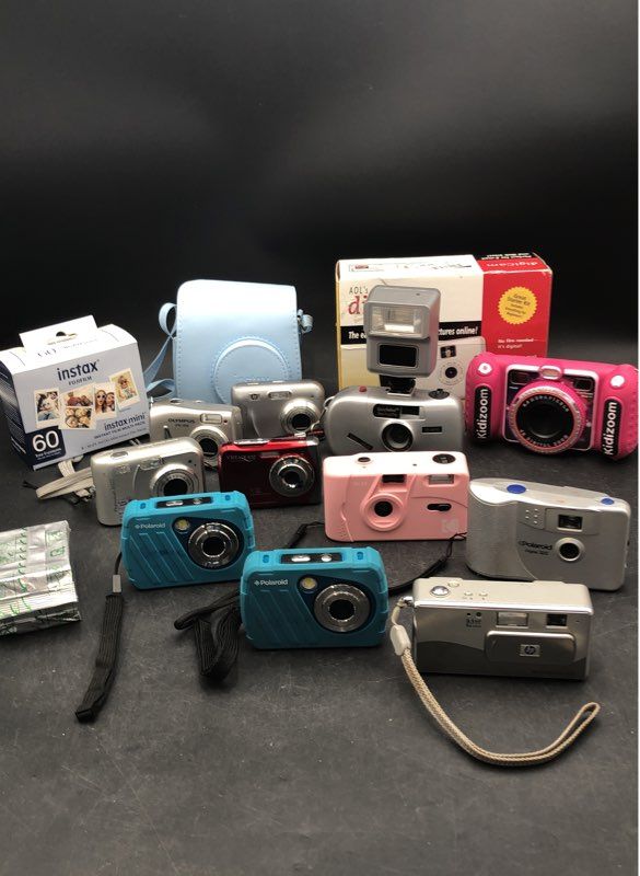 Kidizoom, Fujifilm Instax Mini 7+ Instant & More Film Camera Lot