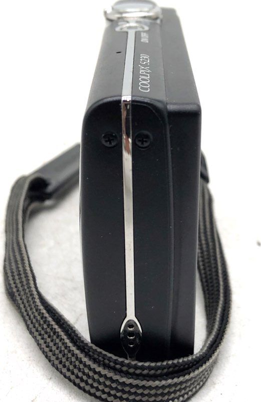 Nikon Coolpix S230 Digital Compact Camera With Cables