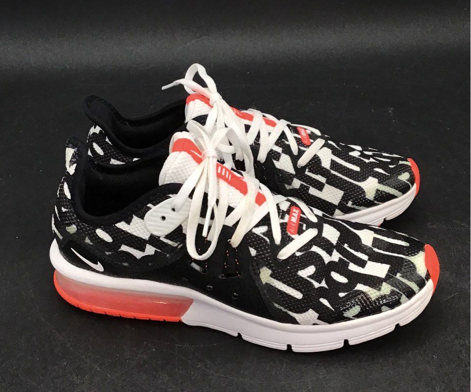 Nike Boys Air Max Sequent 3 Black White Athletic Shoes - Size 6Y