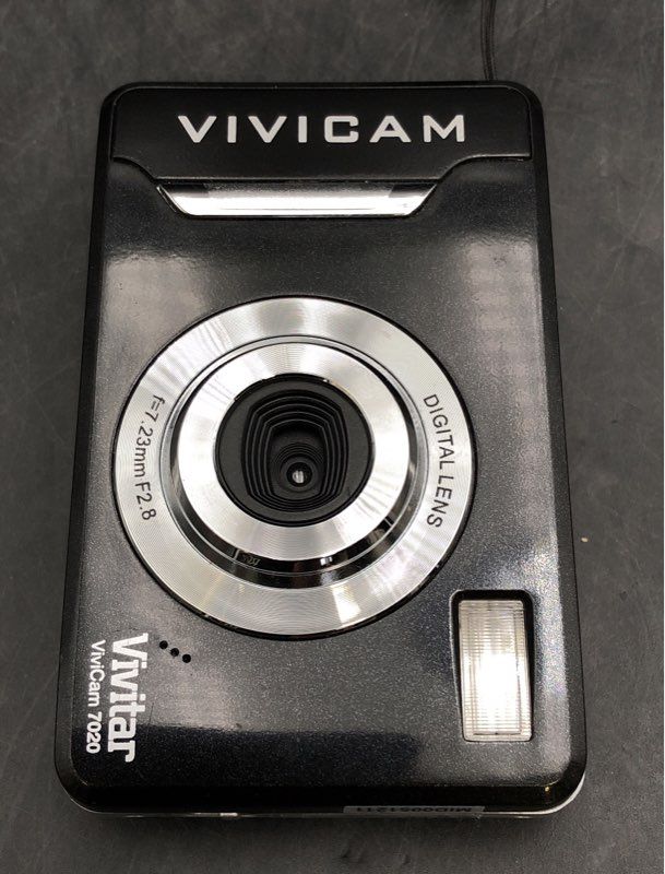 Vivitar ViviCam 7020 7.1 MP Compact Digital Camera