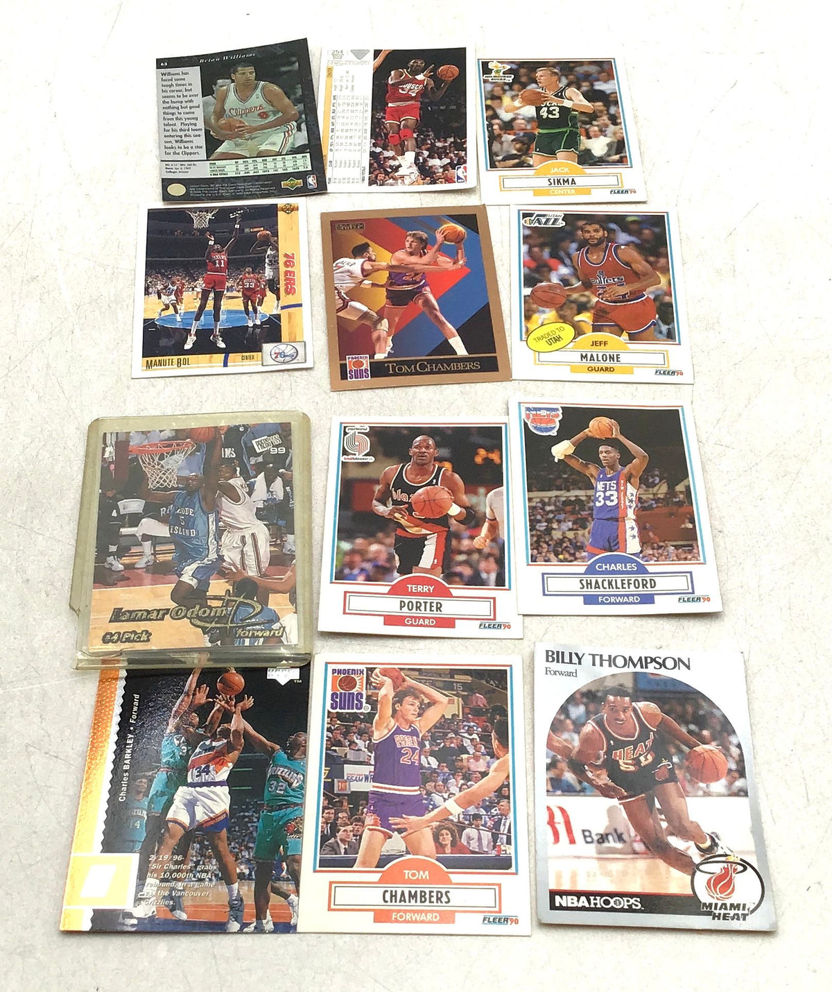 6.2 LB Lot of Basketball NBA Cards. Medium Box, Unsorted