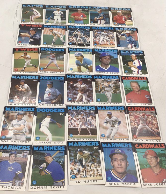 18.7lbs Lot Of Baseball MLB Cards. Medium Box, Unsorted