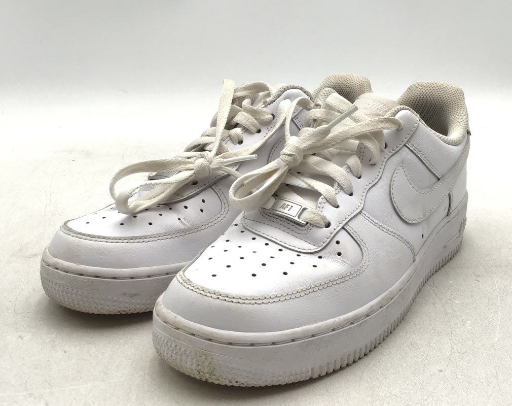 Nike Women&#39;s White Athletic Shoes - Size 8.5