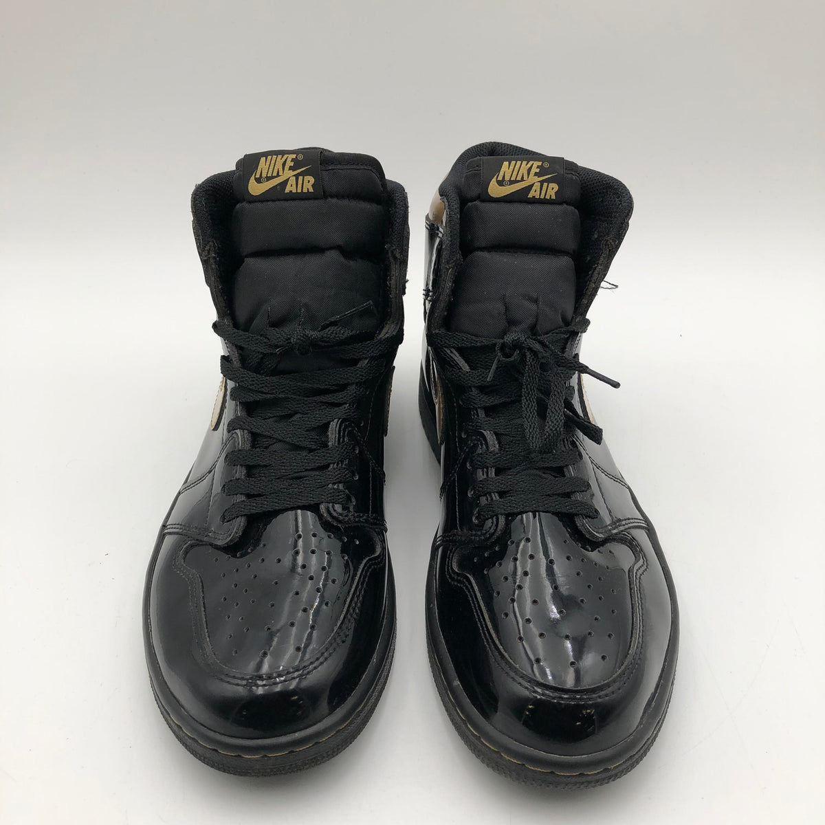 Nike Air Jordan 1 Retro High OG Black Metallic Gold Sneakers Size 10 COA