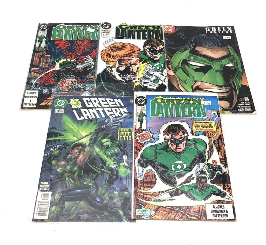 Comic Book Lot Marvel DC 1990s-Modern Superhero Approximately 25 Comics