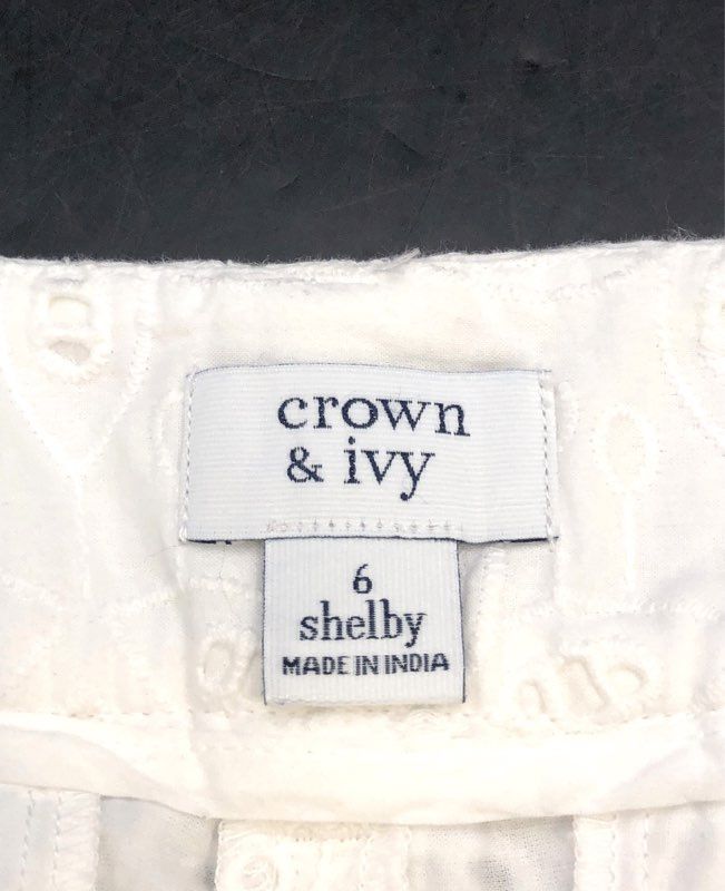 Crown & Ivy Women's White Shelby Scallop Eyelet Floral Cotton Shorts Sz 6 NWT