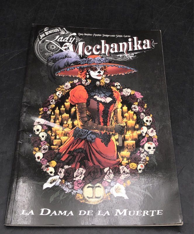 Vampire Academy Lady Mechanika League of Extraordinary Gentlemen 7 Book Lot