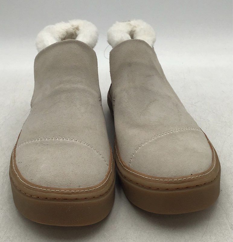 Toms Women&#39;s Beige Round Toe Slip-On Ankle Shearling Boots - Size 9