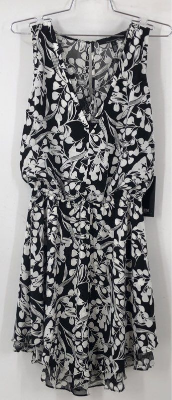 NWT White House Black Market Women's Mystic Floral Soft Dress Black Sz 2