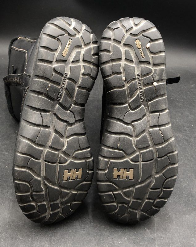 Helly Hansen Women's Black Winter Boots - Size 7
