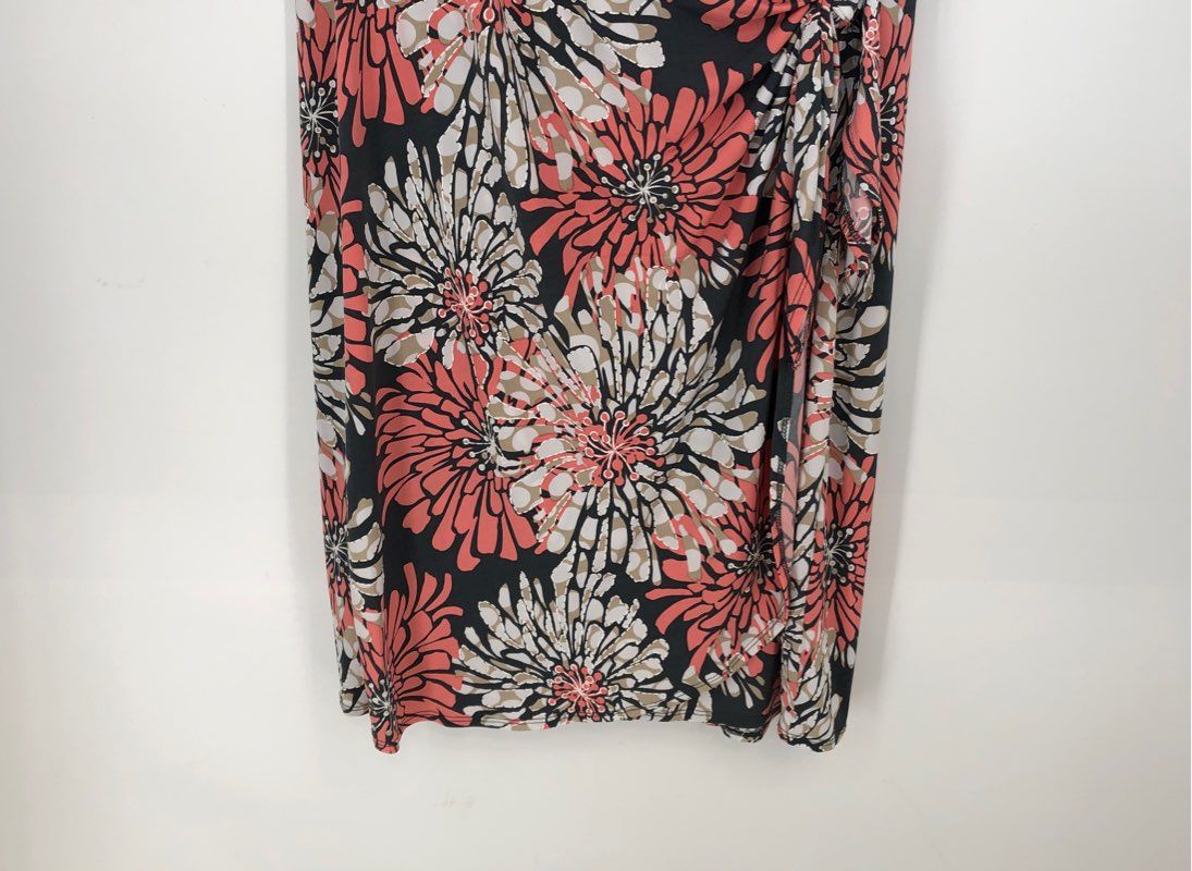 NWT Signature By Robbie Bee Women&#39;s Gray Coral Floral Shift Dress - Size XL