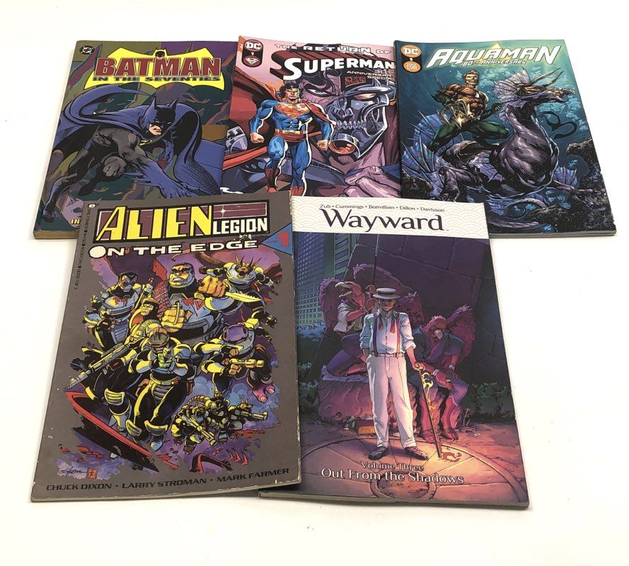 Comic Book Lot DC Marvel Image Mixed Titles 5 Comics & Graphic Novels