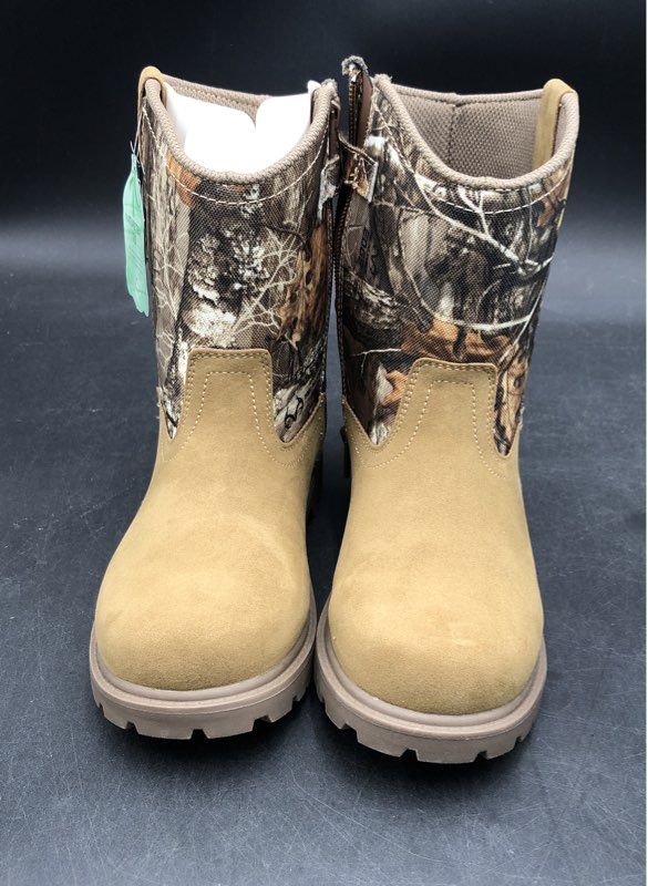 New Magellan Boys Brown Hunting Boots - Size 2D