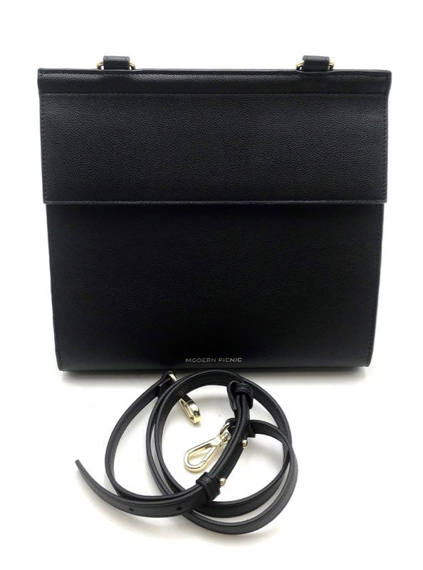 Modern Picnic Black Pebbled Vegan Leather Large Luncher Insulated Lunch Bag