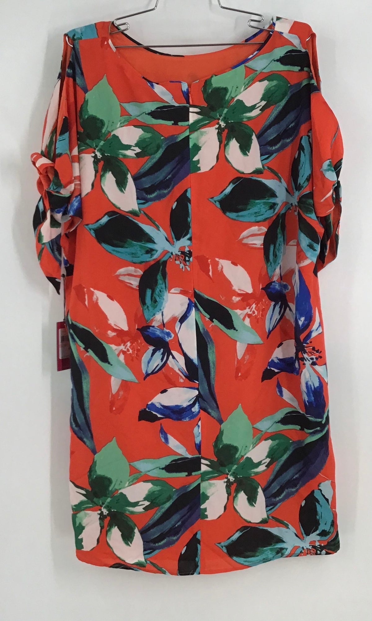 NWT Vince Camuto Women&#39;s Red Floral Short Sleeve Boat Neck Shift Dress - Size 10