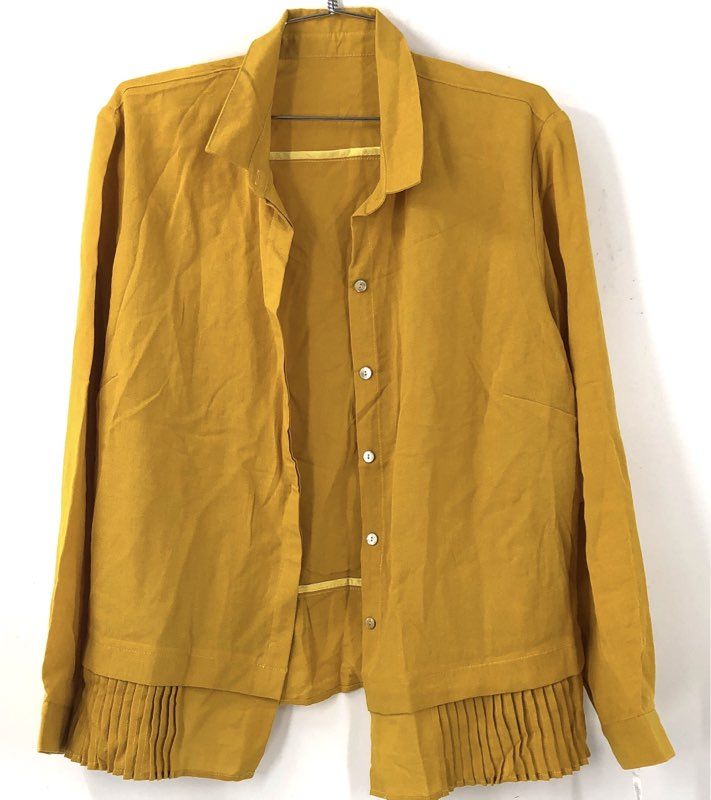 NWT Fridaze Women's Marigold Pleated Hem Blouse - Size L