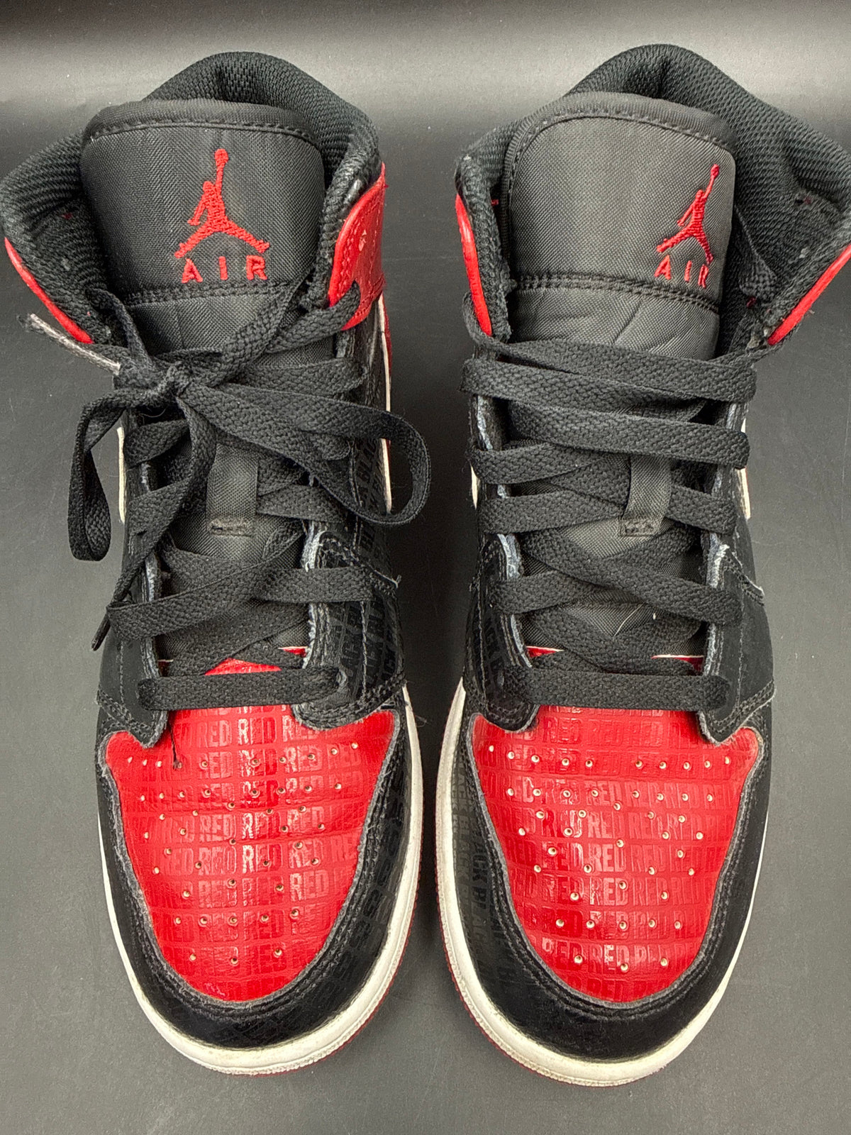 Nike Air Jordan 1 Mid Bred Text Black Red Youth Basketball Size 6.5Y COA