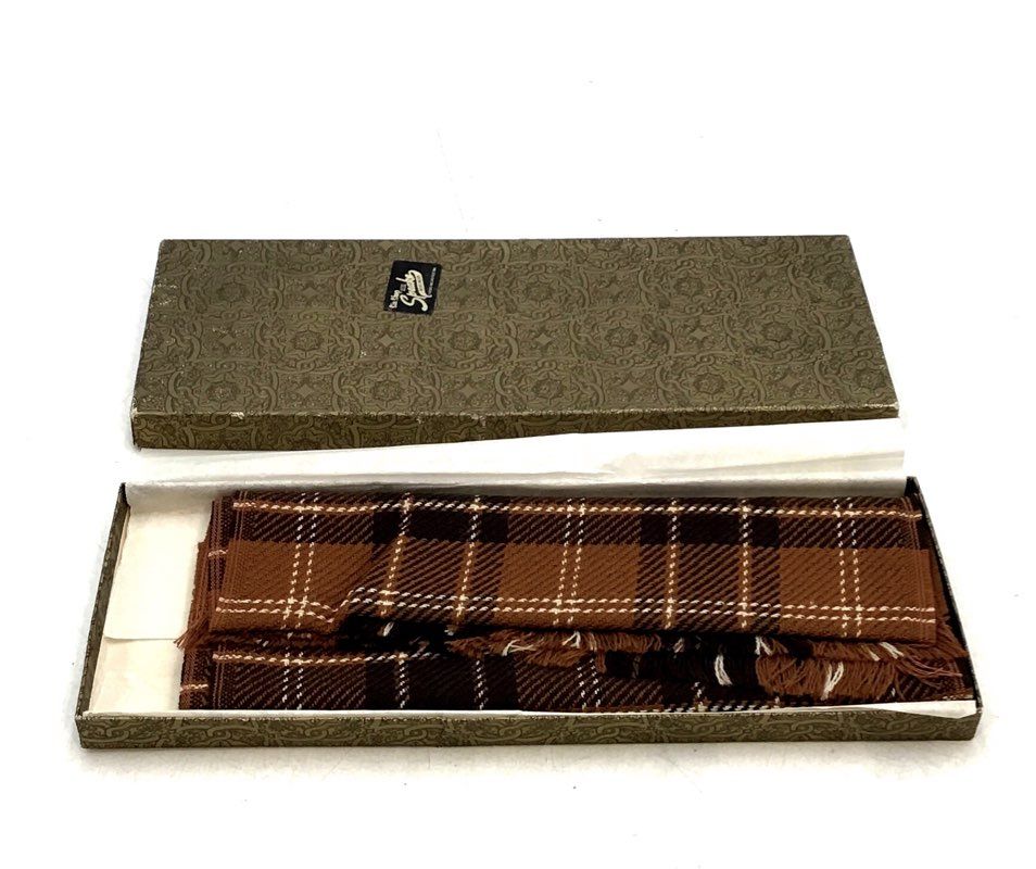 Superba Men&#39;s Brown Plaid American Fine Wool Rectangle Scarf - One Size