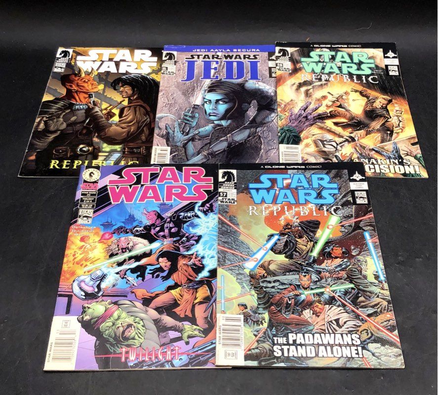 Comic Book Lot Marvel DC Dark Horse Modern Age Superhero Approx 25 Comics