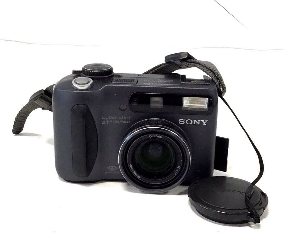 Vintage Sony Cyber-shot DSC-S85 4.1MP Digital Camera w/ Bag + Memory Sticks