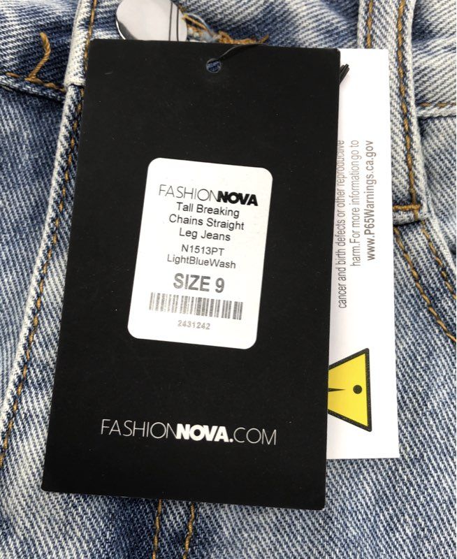 Fashion Nova Women's Tall Breaking Chains Straight Leg Jeans Light Blue Sz 9 NWT