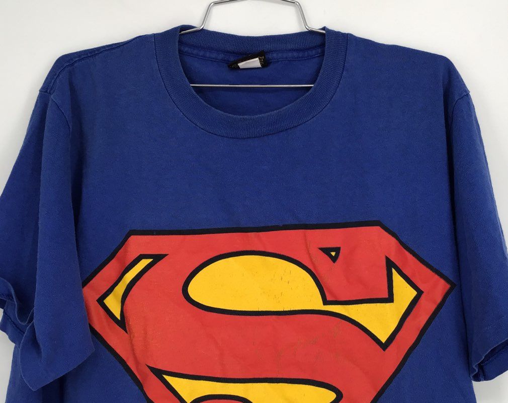 Warner Bros. Men&#39;s Blue Superman Short Sleeve Crew Neck Graphic T-Shirt - Size L