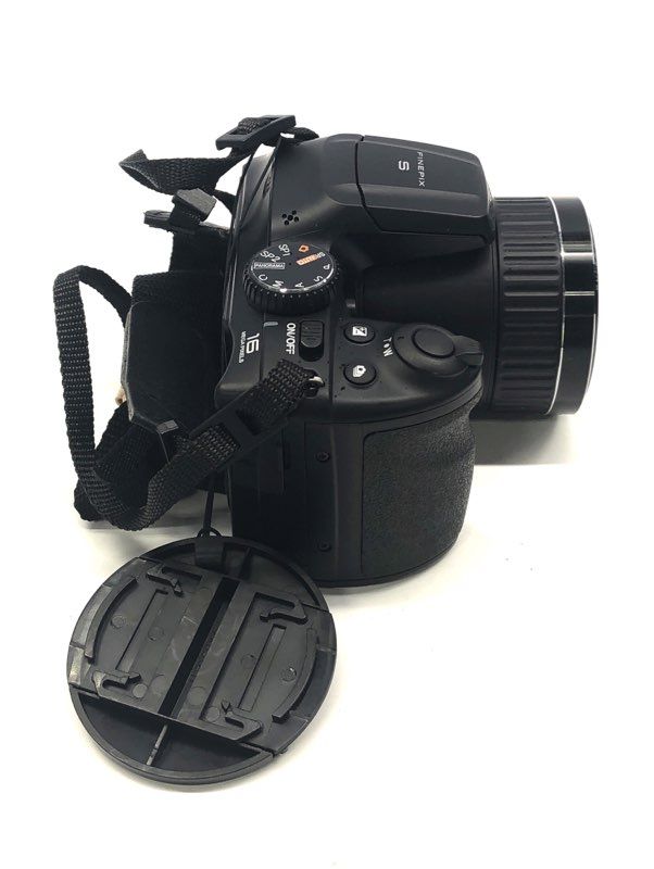 Fujifilm FinePix S4830 16MP 30x Zoom Digital Bridge Camera with Case
