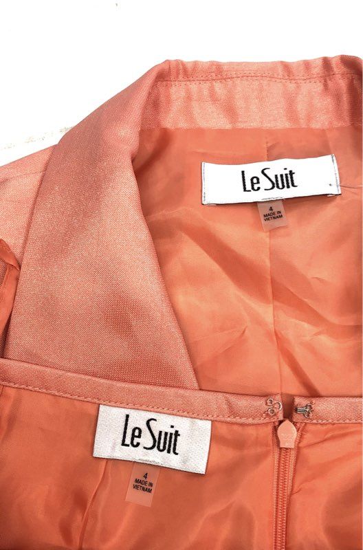 LeSuit Women's 2-Piece Blazer Skirt Suit Apricot Orange Ruffle Sz 4 NWT