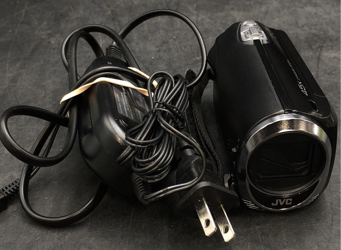 JVC Everio Digital Camcorder 45x Dynamic Zoom SDHC With Power Adapter