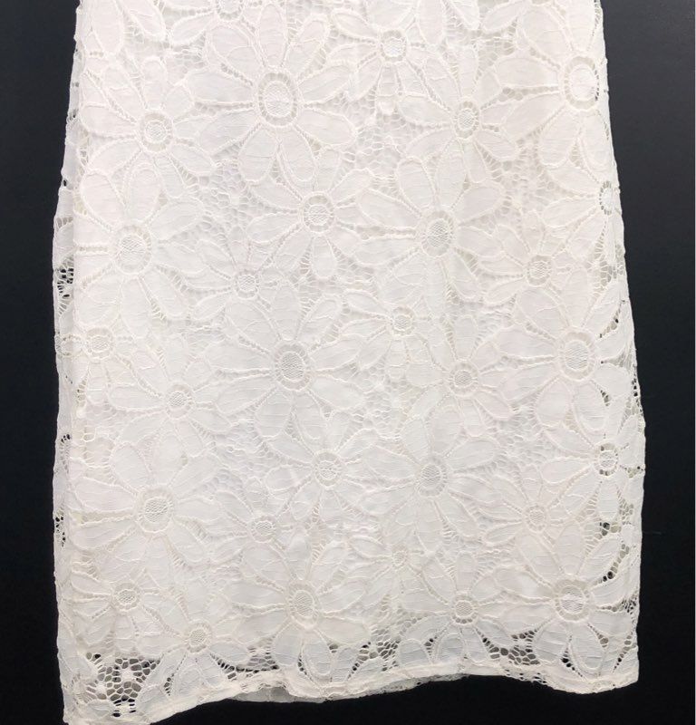 Tiana B. Women's White Floral Lace Sleeveless Shift Sheath Dress NWT Sz S