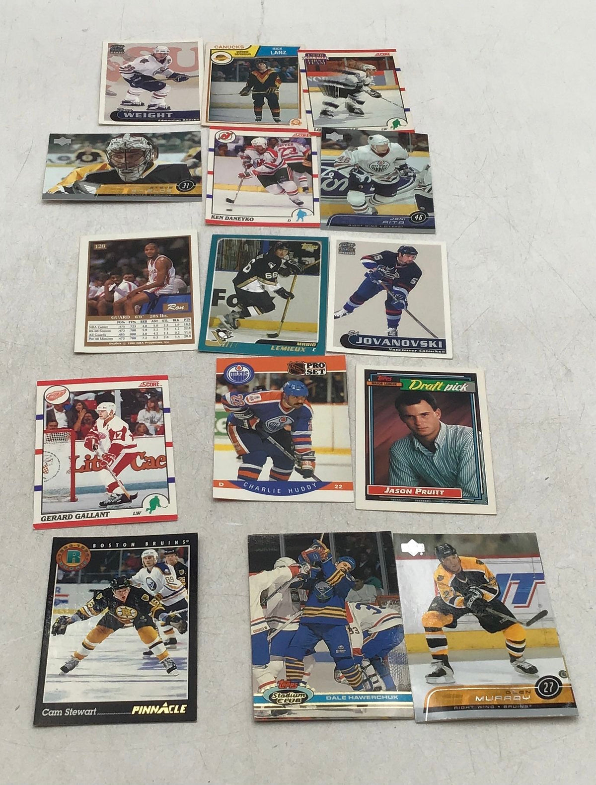 6.3  LB Lot of Hockey NHL Cards. Medium Box, Unsorted